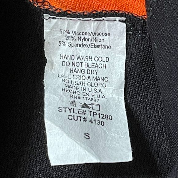 Fashion Nova NWT Girls Win Colorblock 2 Pc Set Shorts & Crop Top Black Orange S - Picture 10 of 10